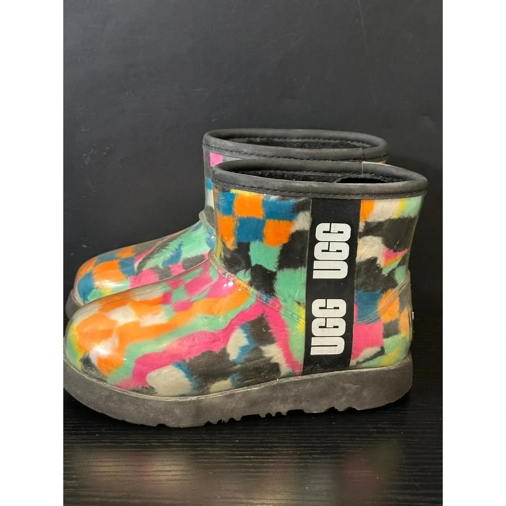 UGG‎ Classic Clear Mini Multi Checkerboard Waterproof Boots Kids 12 1134910K